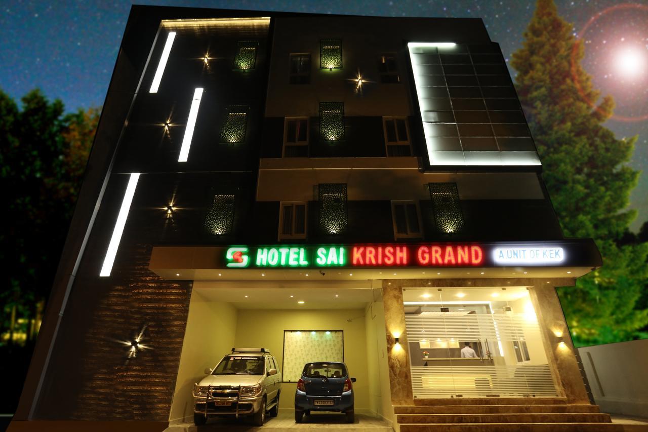 Hotel Sai Krish Grand Csennai Kültér fotó